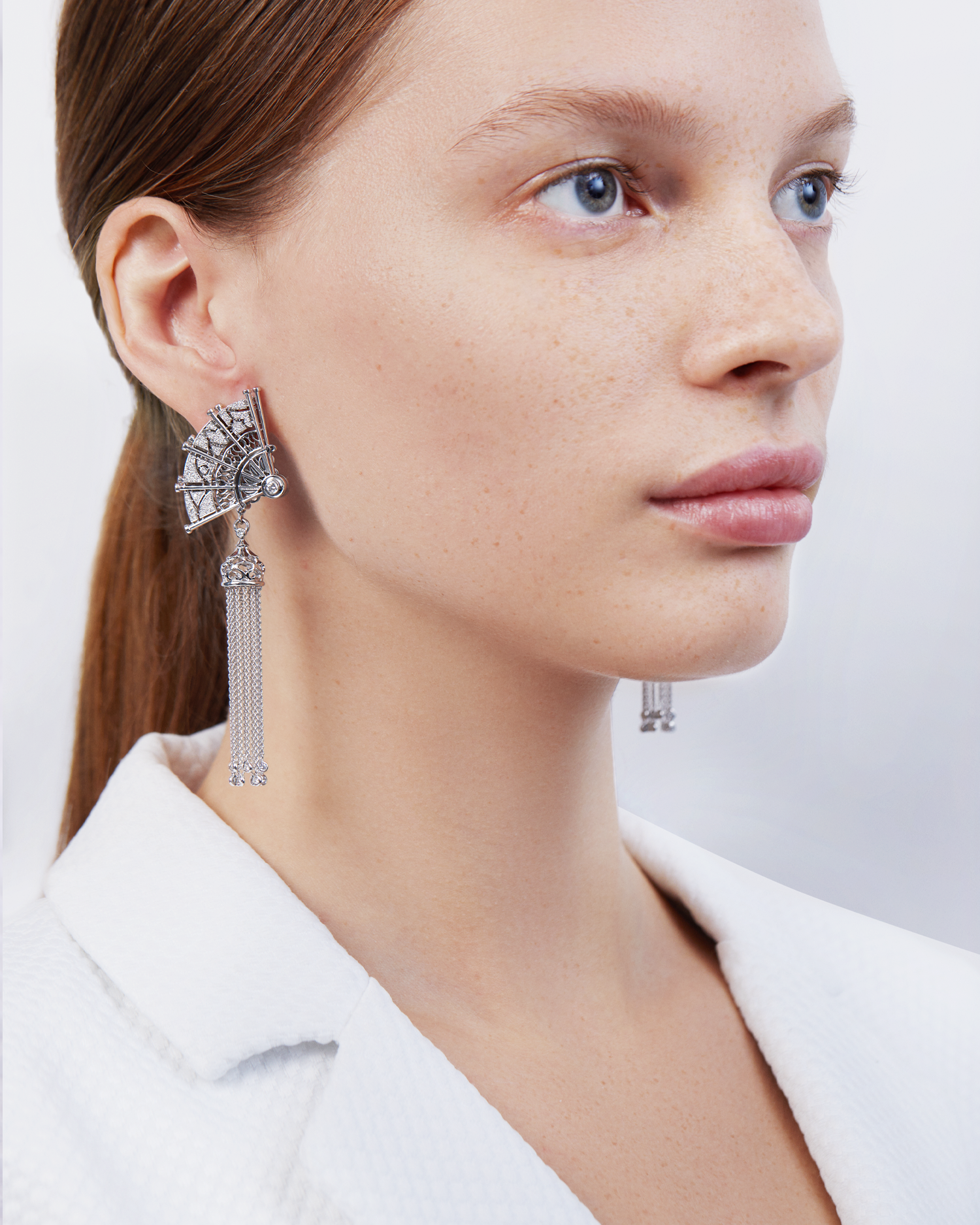 Earrings with diamonds, white gold.