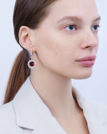 Серьги с рубинами и бриллиантами, белое золото 3