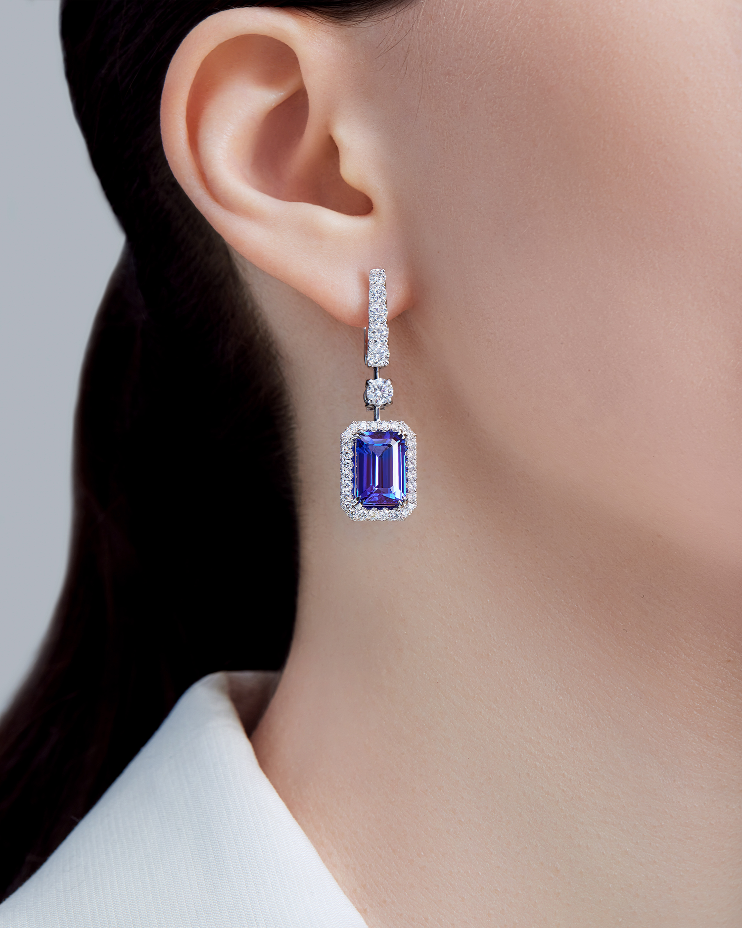 Серьги с танзанитами и бриллиантами, белое золото