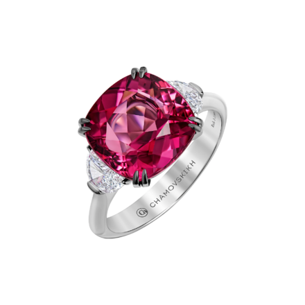 Кольцо с турмалином рубеллитом и бриллиантами, белое золото