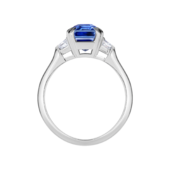 Кольцо с сапфиром и бриллиантами, белое золото