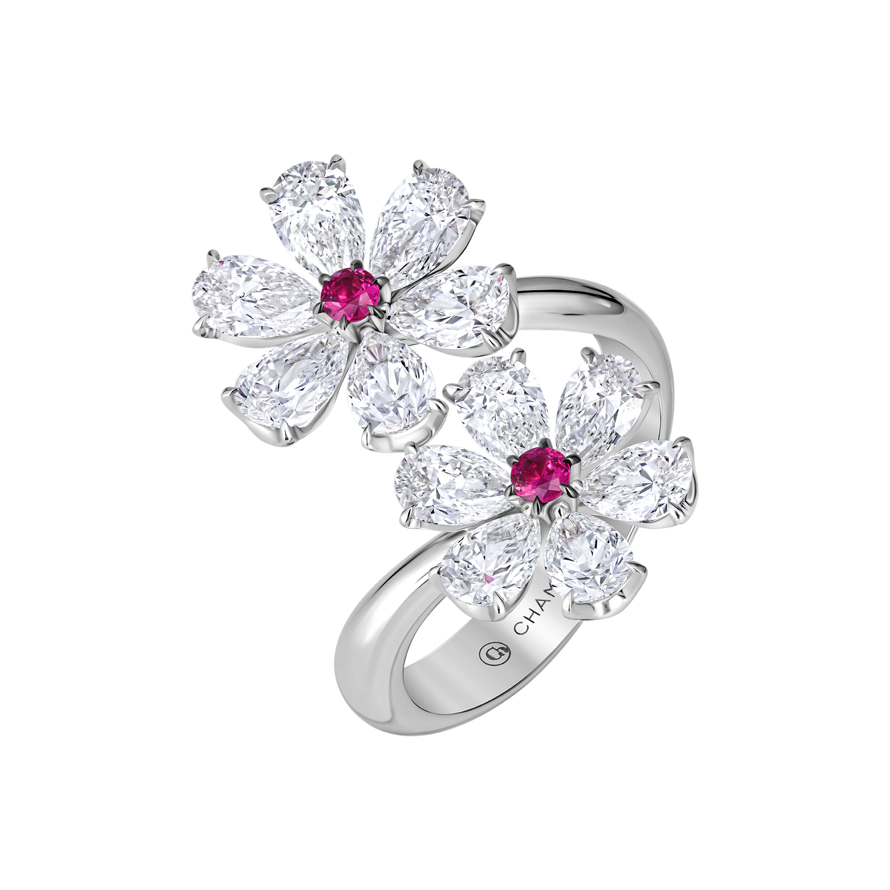 Кольцо с рубинами и бриллиантами, белое золото