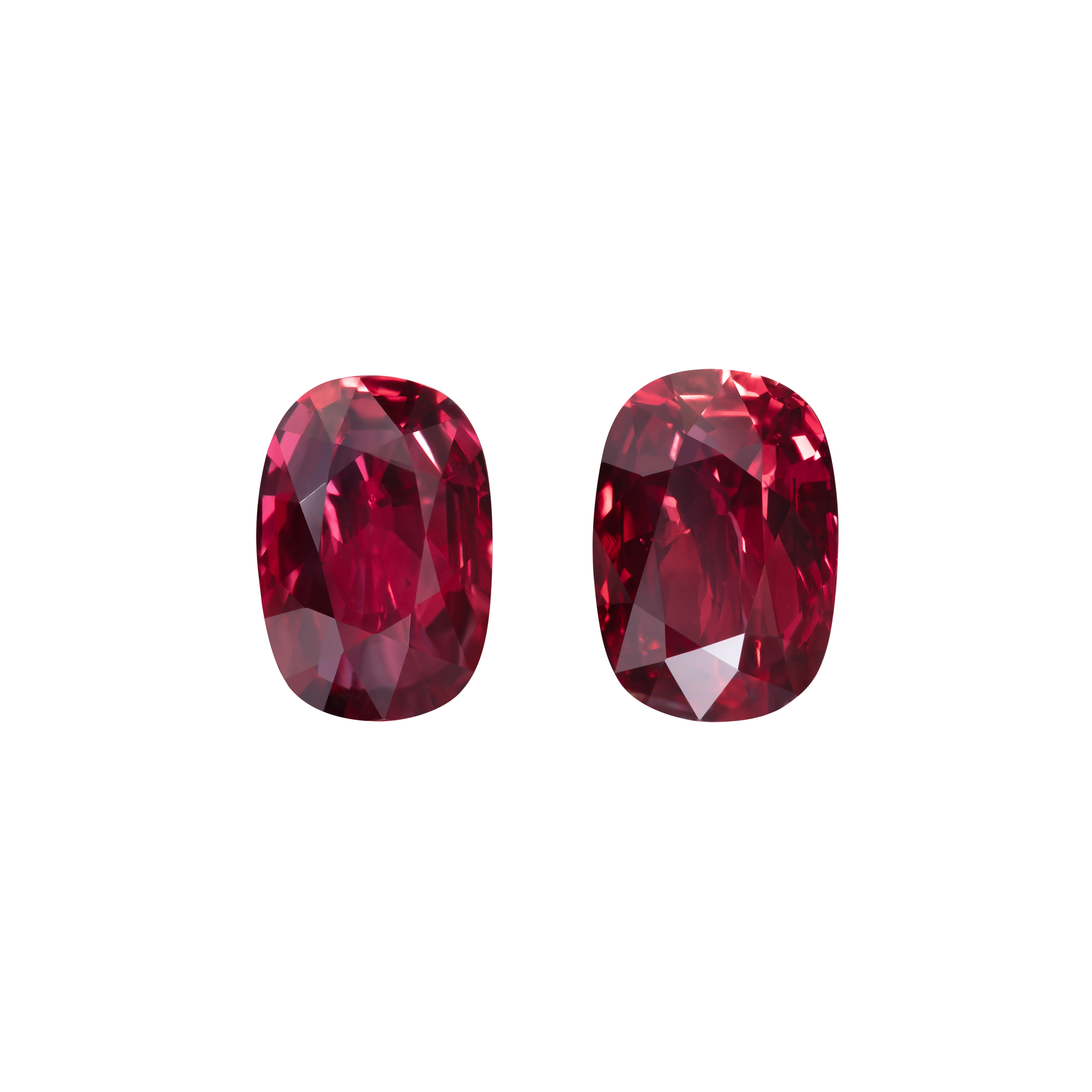 Сет из двух рубинов, MOZAMBIQUE, UNHEATED, Кушон, цвет Pigeon’s Blood, 3,05 ct/ 3,05 ct